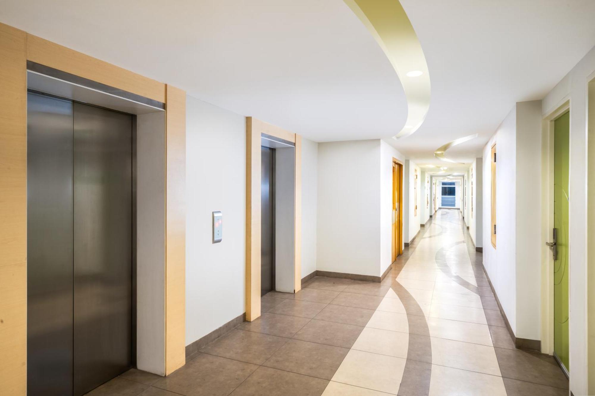 Zest Harbour Bay Batam By Swiss-Belhotel International Nagoya Exteriör bild